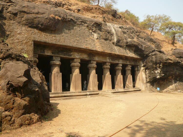 غارهای الفانتا یا غارهای فیل هند؛ عجایب کنده کاری در غار