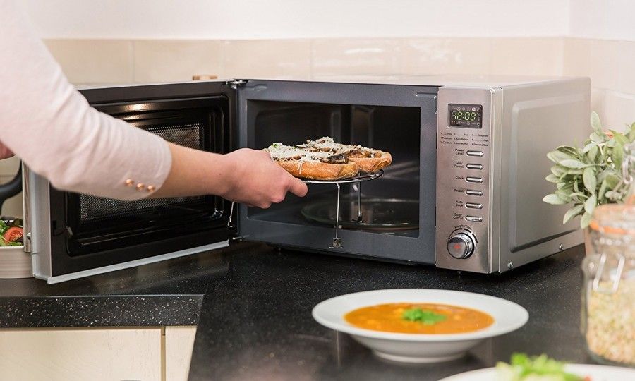از بین بردن بوی بد مایکروویو با 7 روش خانگی عالی