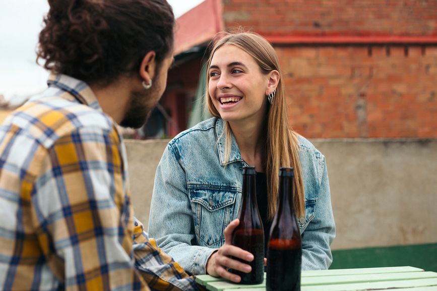 کمتر صحبت کنید، بیشتر گوش کنید: 6 دلیل برای یادگیری