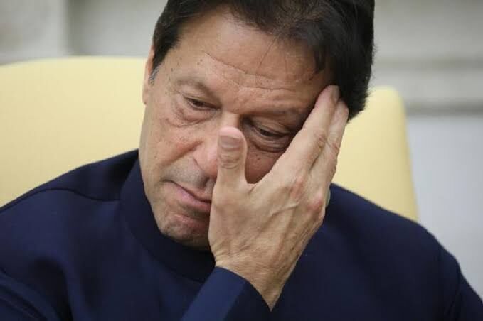 عمران خان از نخست وزیری پاکستان عزل شد