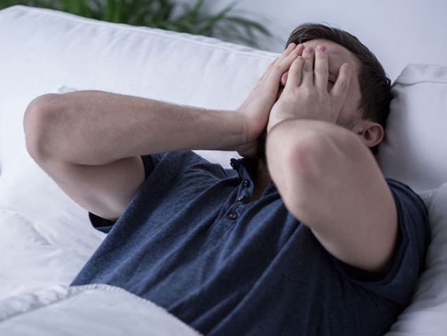 4 دلیل برای اینکه چرا احساس بیقراری و بی انگیزگی می کنید