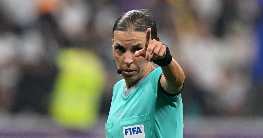 استفانی فراپارت اولین داور زن جام جهانی فوتبال مردان کیست؟