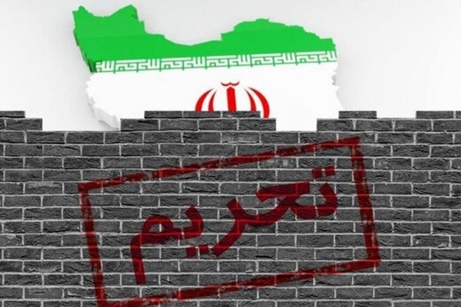 روزنامه جمهوری اسلامی: سفره رنگین تحریم گشوده است و کاسبان تحریم فربه می‌شوند