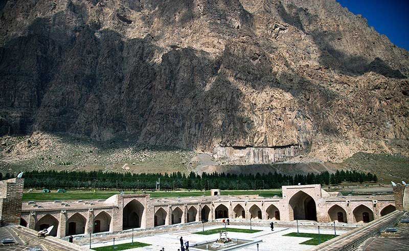 سفر در اردیبهشت | در اردیبهشت به کجا سفر کنید