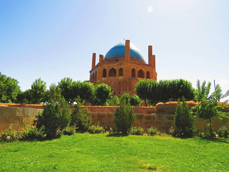 سفر در اردیبهشت | در اردیبهشت به کجا سفر کنید