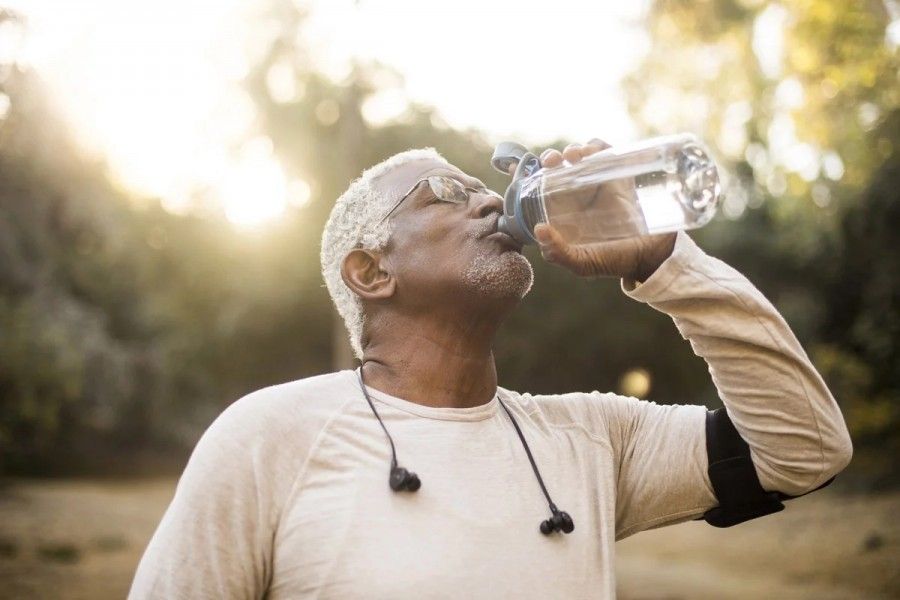 نیروی پنهان آب: نوشیدنی جادویی برای حفظ سلامتی