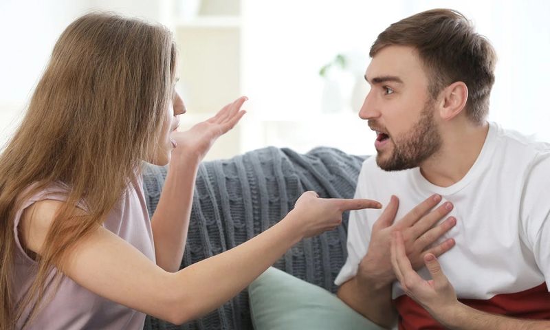 اگر همسرتان با بچه دار شدن مخالف است، چه رفتاری انجام دهید؟