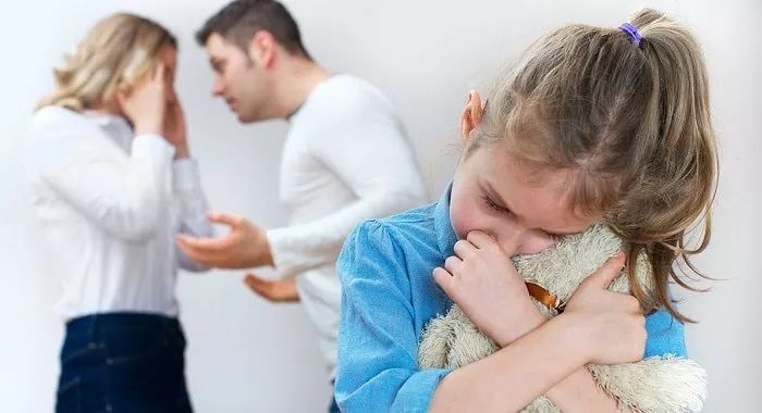اگر همسرتان با بچه دار شدن مخالف است، چه رفتاری انجام دهید؟
