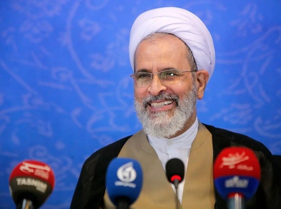 عضو شورای نگهبان: باید پاسخ روحانی درباره دلایل رد صلاحیتش سریع‌تر داده شود / من به عنوان کاندیدای انتخابات خبرگان در تهران، در جلسه ردصلاحیت او، رأی نداشتم