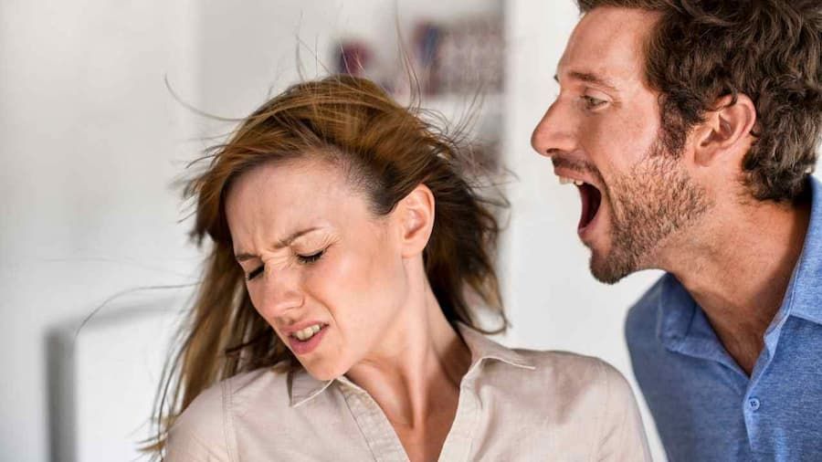 چرا زوج ها در هنگام مخالفت فریاد می زنند؟