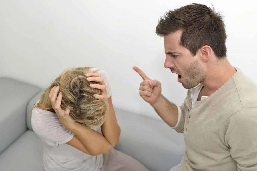 چرا زوج ها در هنگام مخالفت فریاد می زنند؟