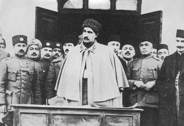 چگونه نامخانوادگی اجباری شد؟