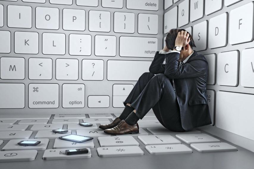اعتیاد اینترنتی؛ وقتی گوشی بر زندگی غالب میشود