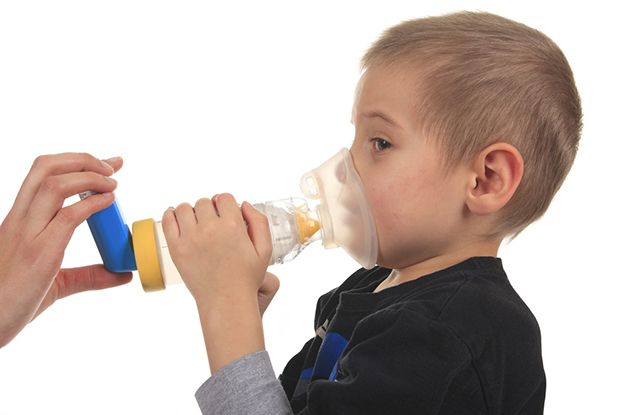آسم در کودکان؛ علایم، تشخیص و درمان آسم در کودکان