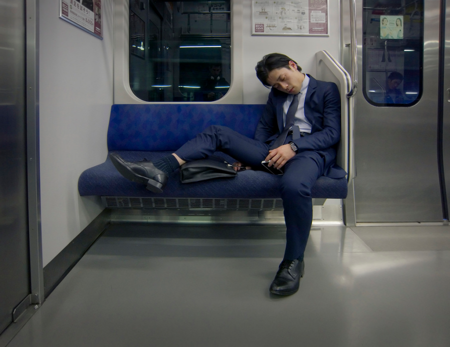 حاضرخوابی ویژگی‌ غیررسمی زندگی اجتماعی ژاپنی