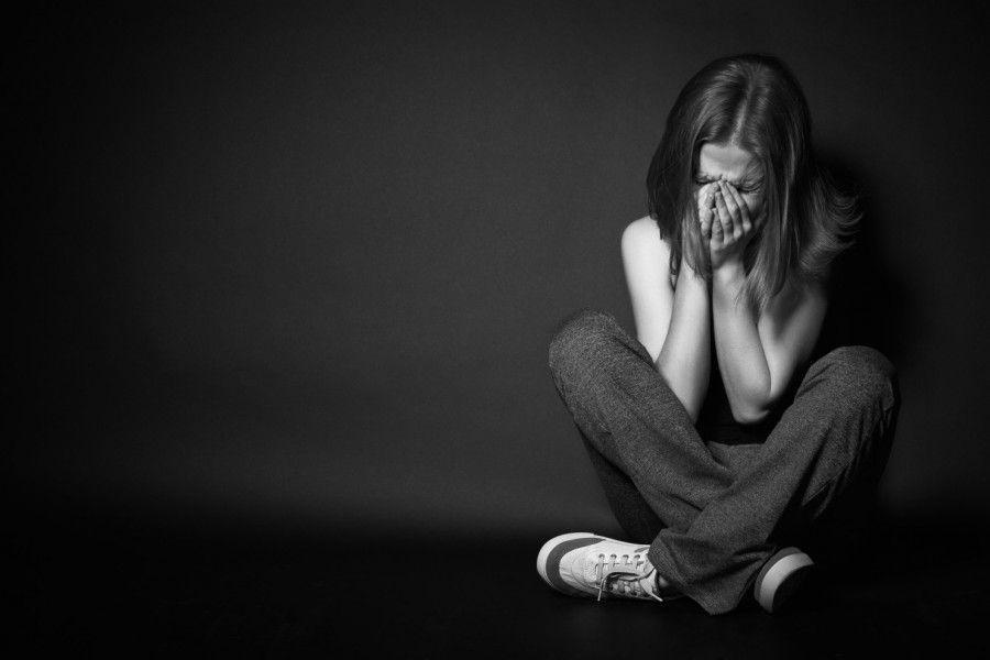 افسردگی | علائم و نشانه های افسردگی |  علت افسردگی چیست؟ | نشانه های هشداردهنده و اولیه در افسردگی