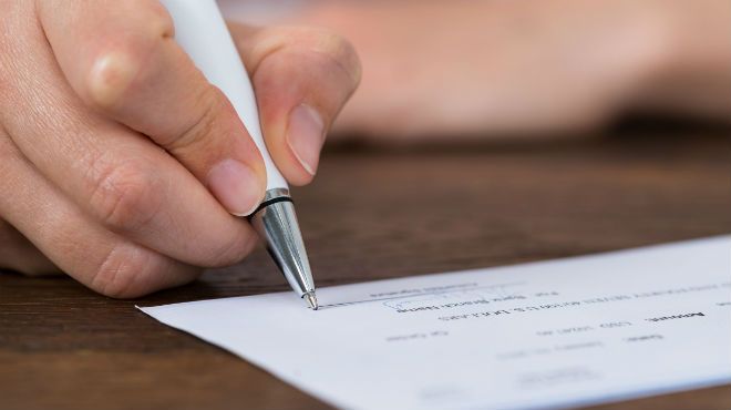 امضا چک برای ظهرنویسی چیست و تفاوت امضای ضمانت با امضای ظهرنویسی