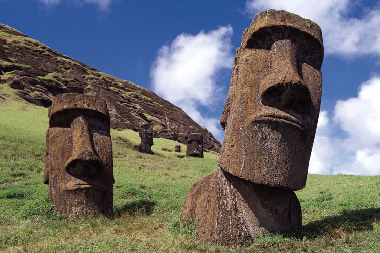 جزیره ایستر | مجسمه های موآی Moai | دلایل ساخت مجسمه های موآی Moai