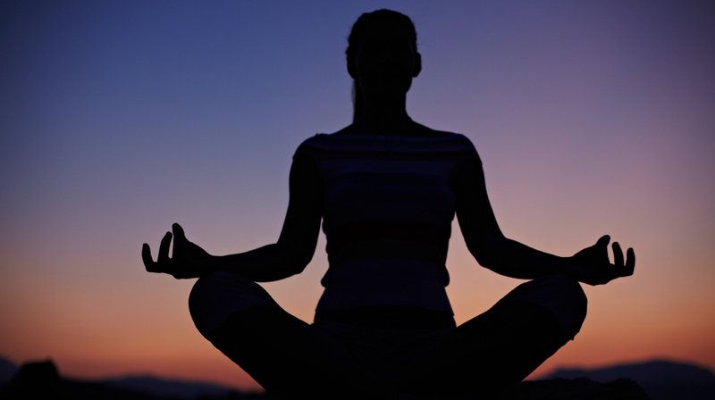 راز آرامش ذهنی و تعادل روحی با مدیتیشن: چگونه با مراقبه هوشیاری خود را افزایش دهیم