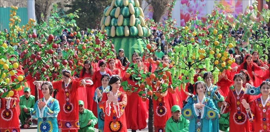 تاریخچه‌ جشن نوروز در تاجیکستان | آیین های نوروزی در تاجیکستان | هفت شین در تاجیکستان | اسامی نوروزی کودکان در تاجیکستان