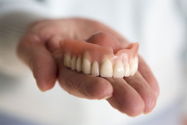 دندان مصنوعی 