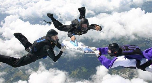 اتوکردن در شرایط سخت (Extreme Ironing)