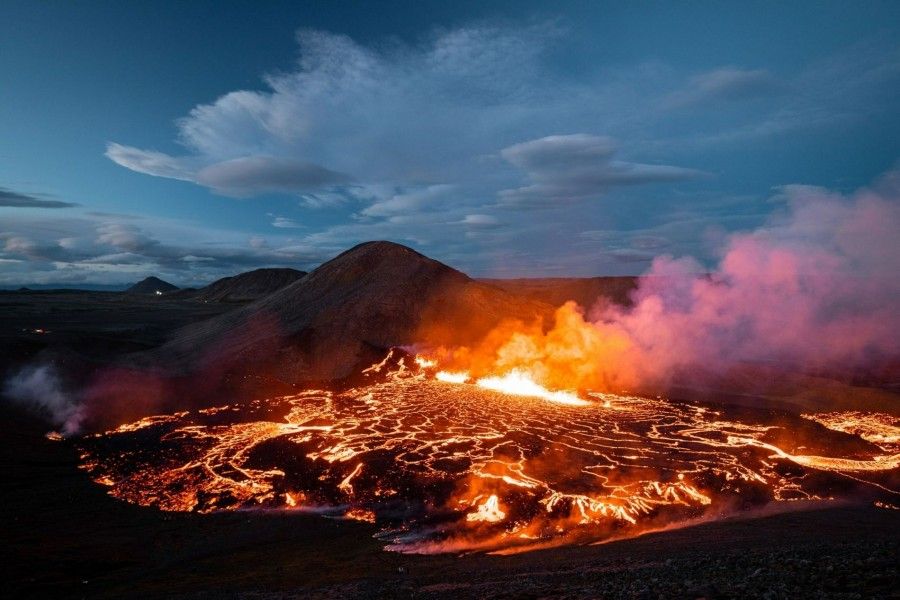 فوران آتشفشانی در ایسلند نشانه‌ی دهه‌ها فعالیت است