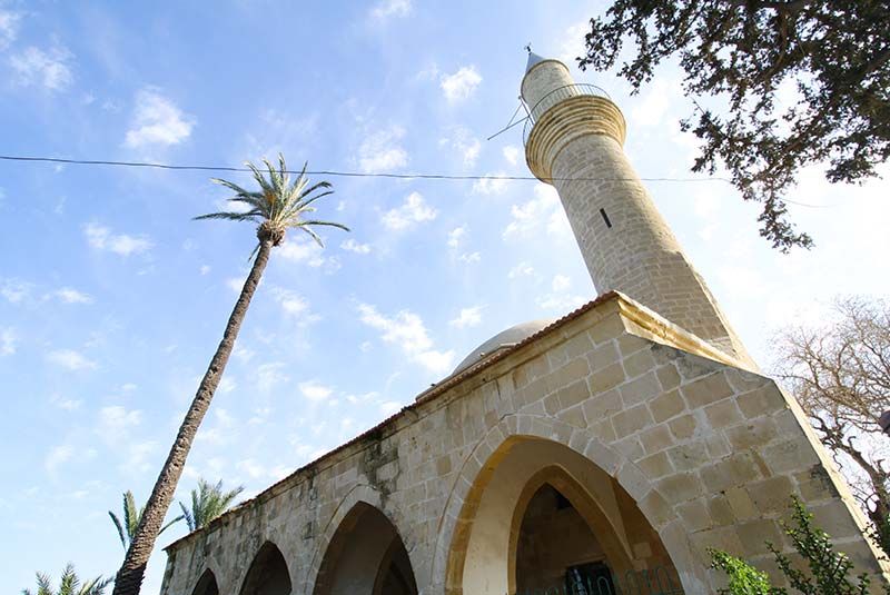 آرامگاه دایه پیامبر اسلام در مسجد خاله سلطان