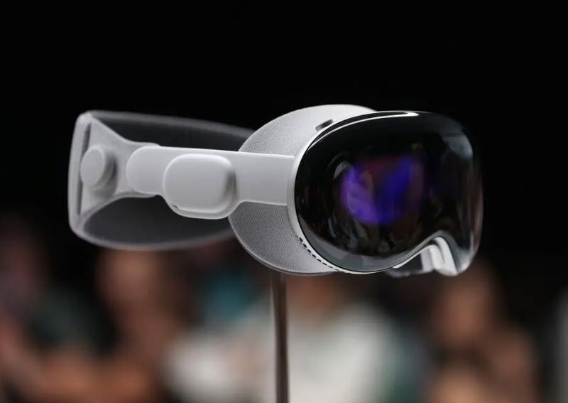  Vision Pro جدید، این دستگاه رادیکال اپل، در واقع چه کاری انجام می‌دهد؟