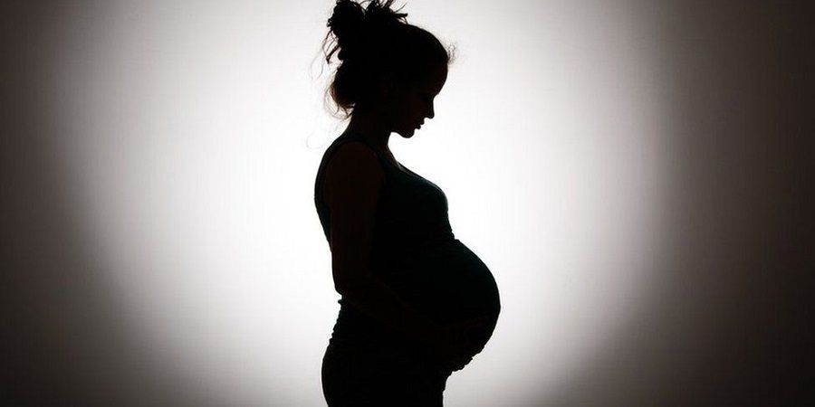 کمترین سنی که یک زن می تواند در آن باردار شود چند سال است؟