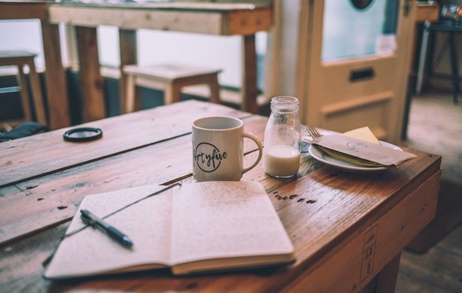 نوشتن درمانی؛ چگونه نوشتن باعث بهبود حال روحی ما می شود؟ 