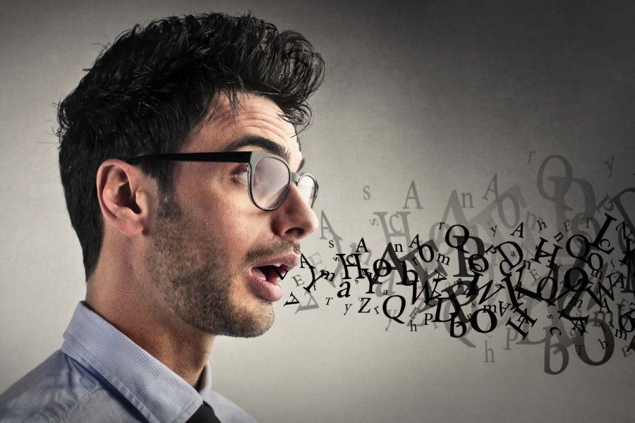 15 اشتباه رایج در ارتباطات: چگونه صحبت کردن با دیگران را بهبود بخشیم؟