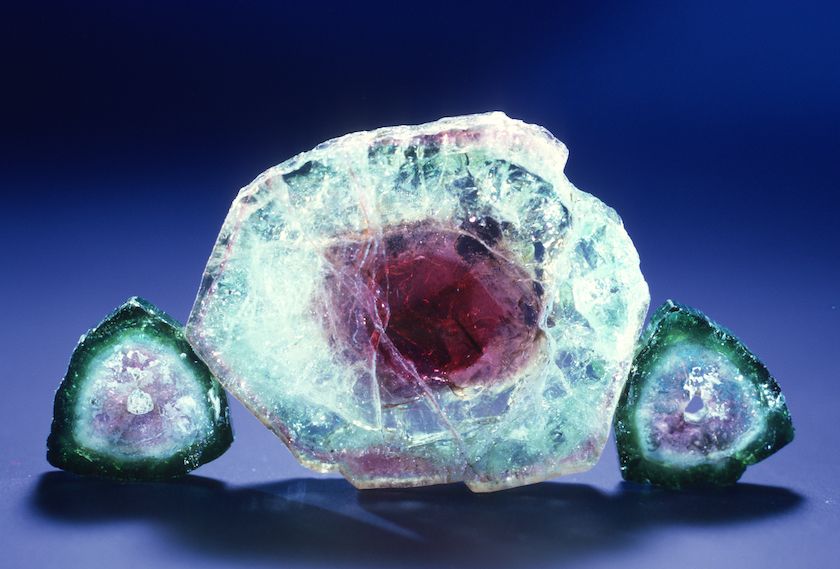 سنگ برایتورمالین: زیبایی، قدرت و تعادل در یک سنگ گرانبها