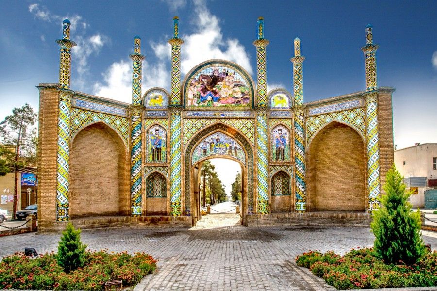دروازه ارگ طلایی
