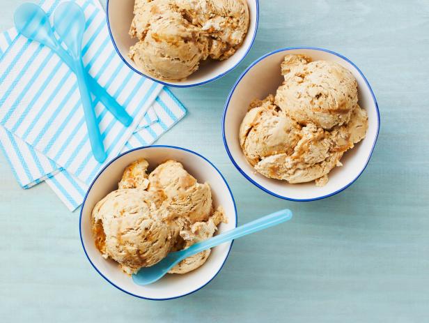 بستنی رژیمی خوشمزه و سالم: چگونه در خانه تهیه کنید؟