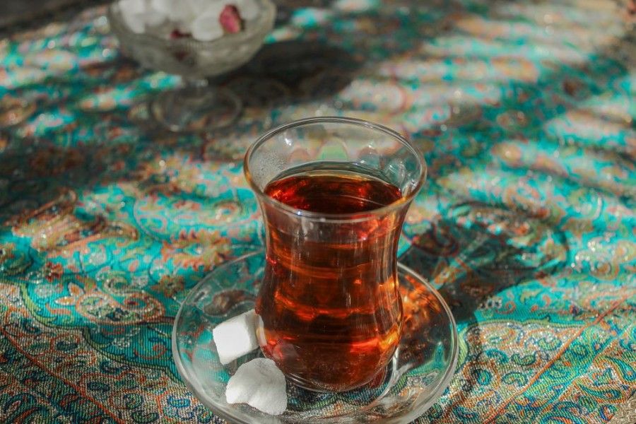 مفاهیم و ارزش های رسوم  مهمان نوازی در ایران، از گذشته تا کنون 