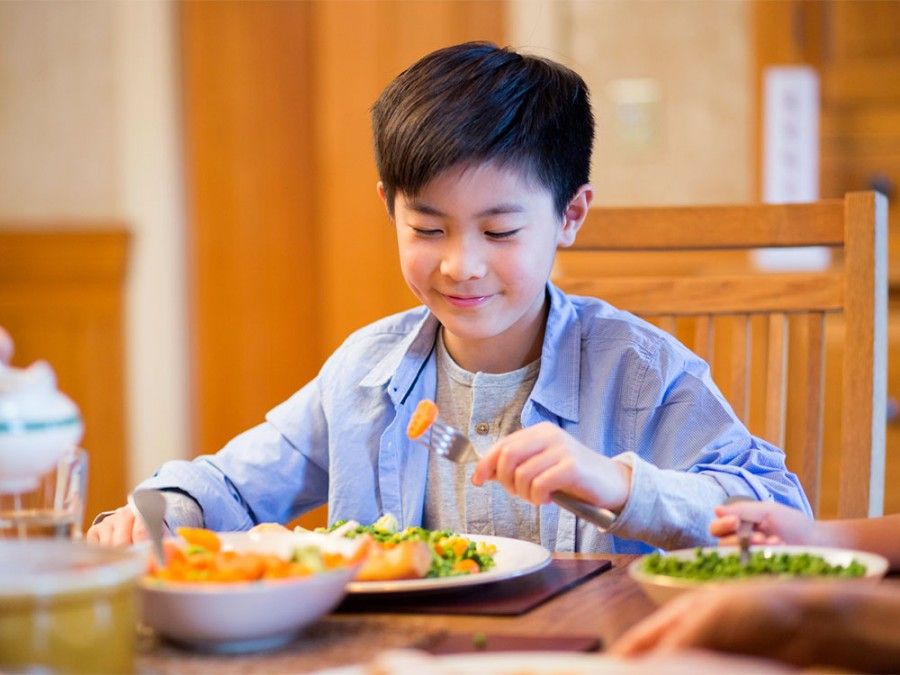 8 نمونه از سالم ترین و بهترین صبحانه ها برای کودکان