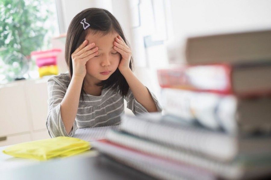 دلایل اضطراب کودکان برای یادگیری یک زبان جدید 