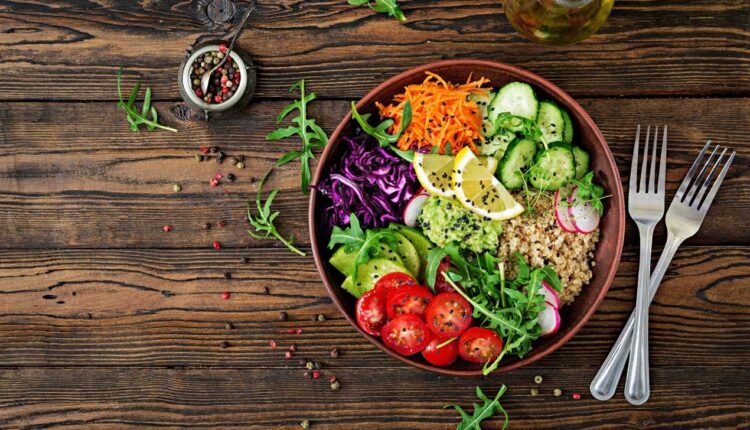 رژیم گیاه خواری: راهنمای گیاه خواری و برنامه کامل رژیم گیاهخواری