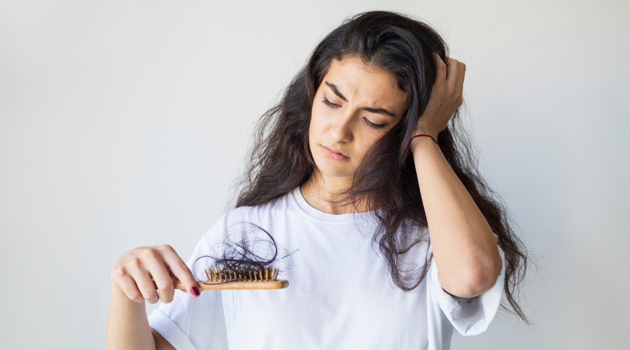 آیا رژیم کم پروتئین می تواند دلیل ریزش موی شما باشد؟ 