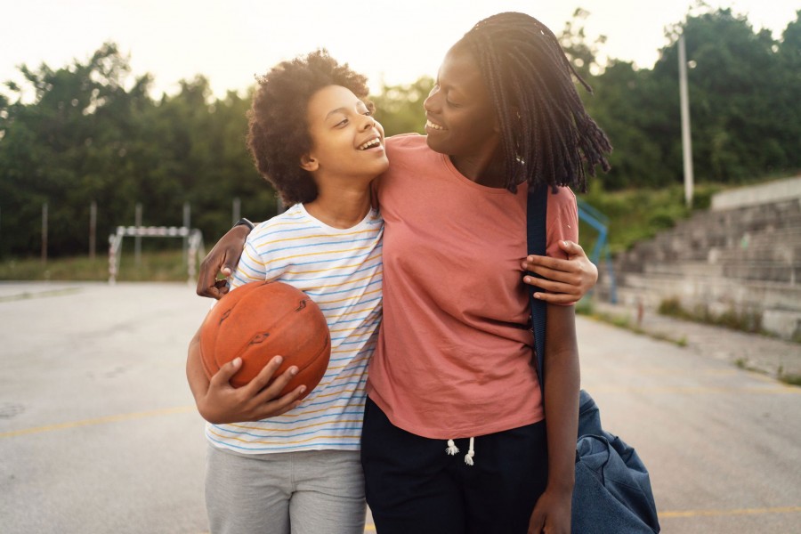 والدین آگاه این 20 نکته را پیش از بلوغ به دخترشان می گویند