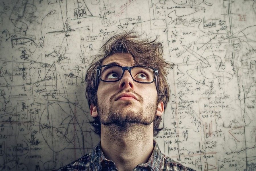 شاید شما نابغه باشید؛ این ۱۱ نشانه پنهان، واقعیت را فاش می‌کنند