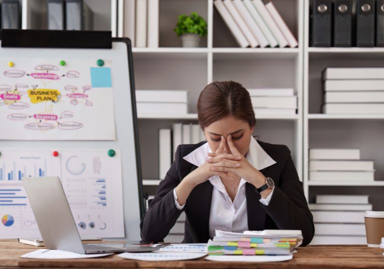 چرا گاهی تنها راه رشد، قطع کردن رابطههای سمی است؟