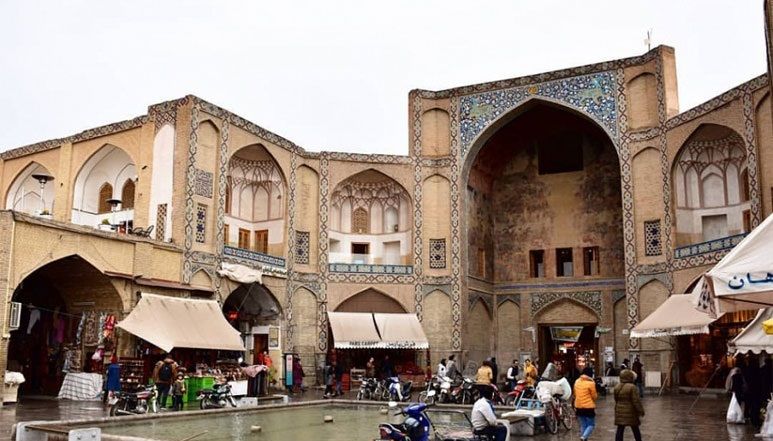 جواهری در قلب اصفهان: میدان نقش جهان و شگفتی‌های معماری آن