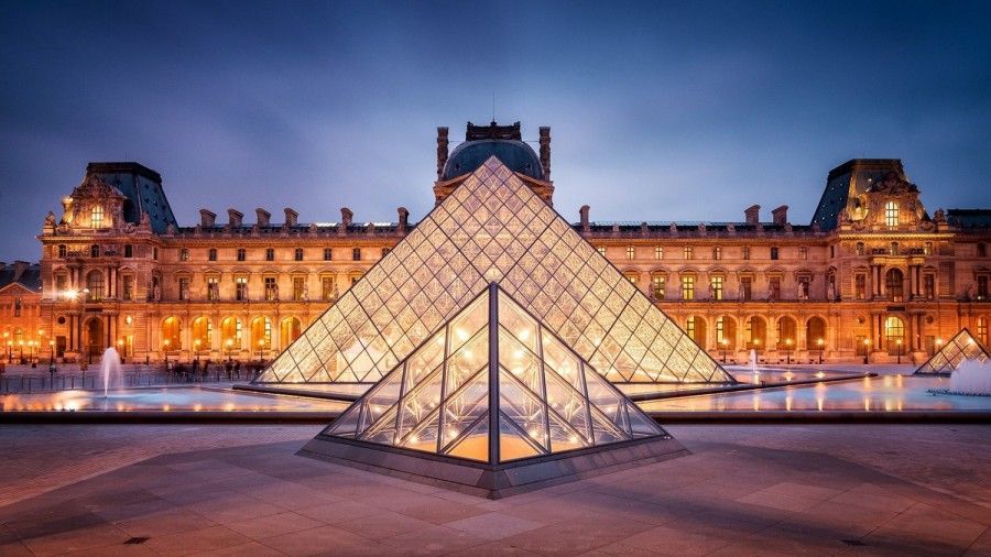 موزه لوور در پاریس 
