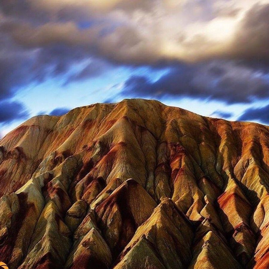 کوه های رنگارنگ آلاداغ لار جاذبه ی شگفت انگیز طبیعت ایران