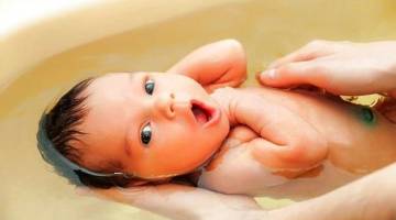 آنچه درباره حمام کردن نوزاد باید بدانید